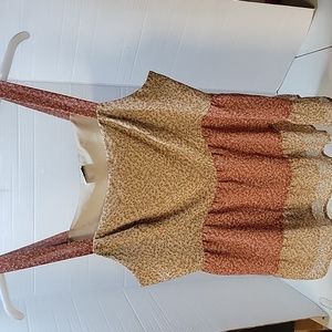 Tank top, paper crane.